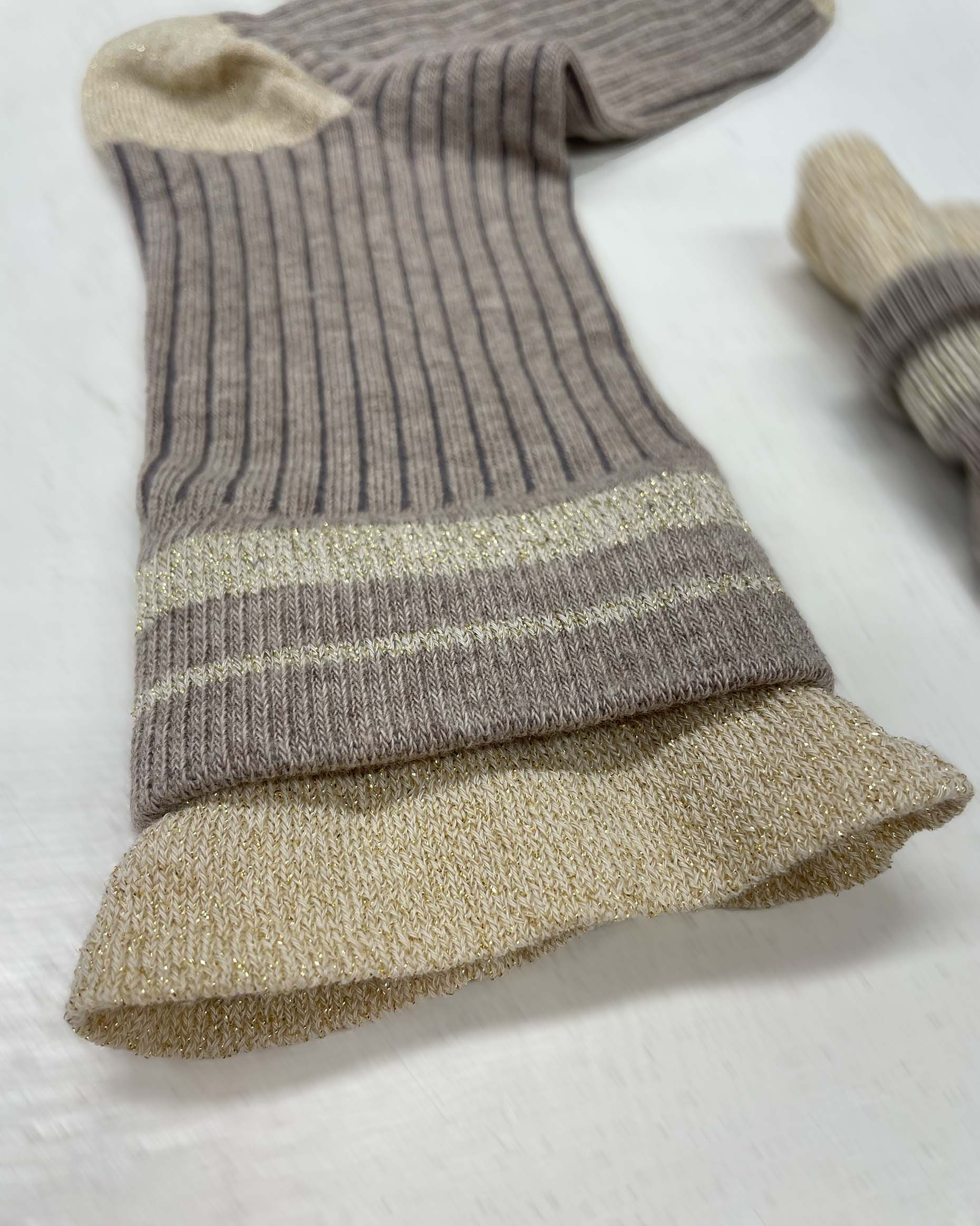 SiSi Pinstripe Calzino - Oat coloured soft and warm cotton ribbed ankle socks with deep comfort cuff with contrasting gold lam̩ stripes, toe and heel.