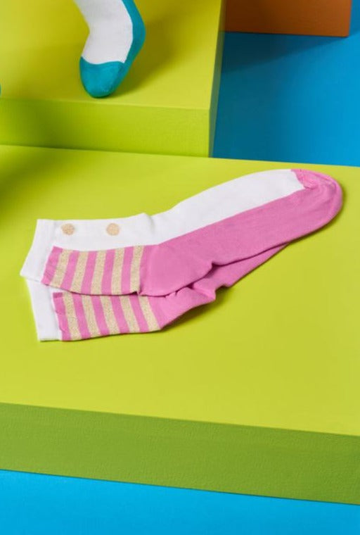 SiSi Union Calzino - White quarter high cotton ankle socks with polka dot and stripe pattern with lam̩ detailing, plain cuff, available in pink/gold and turquoise.
