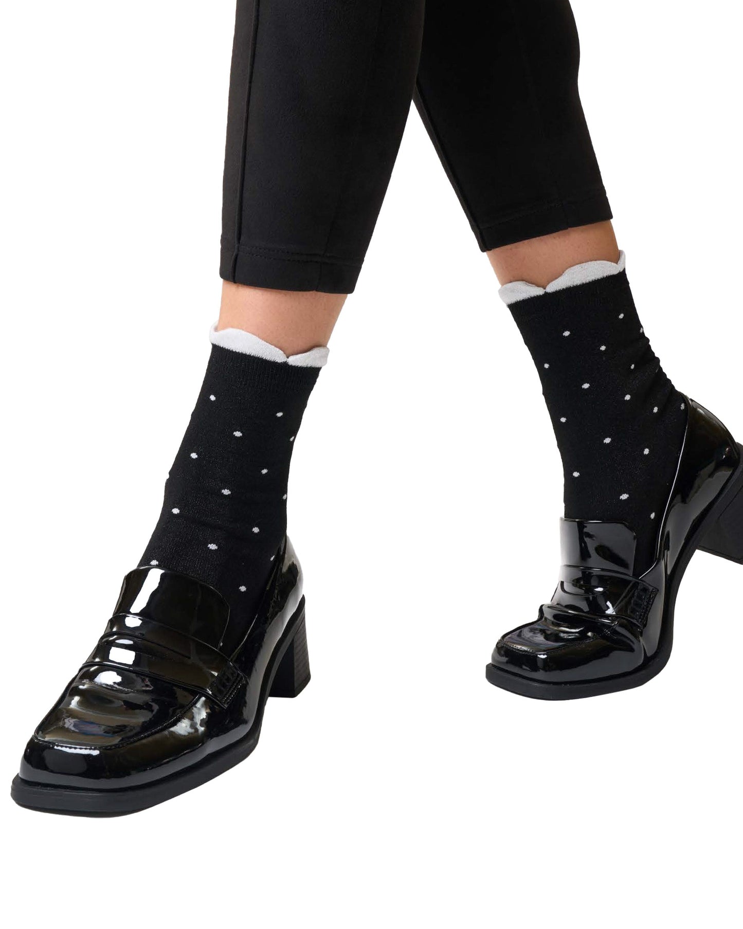SiSi Smile Cazino - Black viscose mix ankle socks with an all over silver lam̩ polka dot pattern, silver comfort edge with gathered stitching.