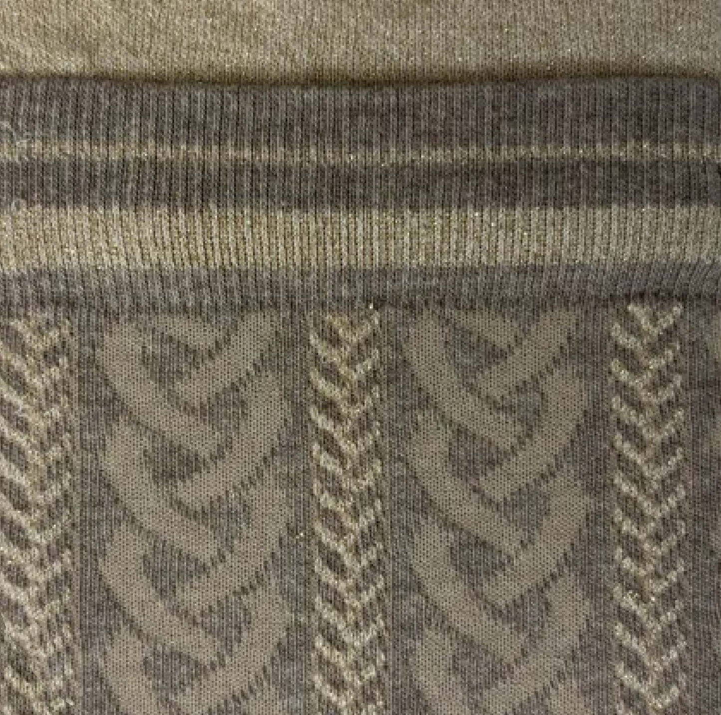 Cable knit style fashion ankle socks swatch in shades of beige with a sparkly gold lam̩ striped cuff with ruched edge.