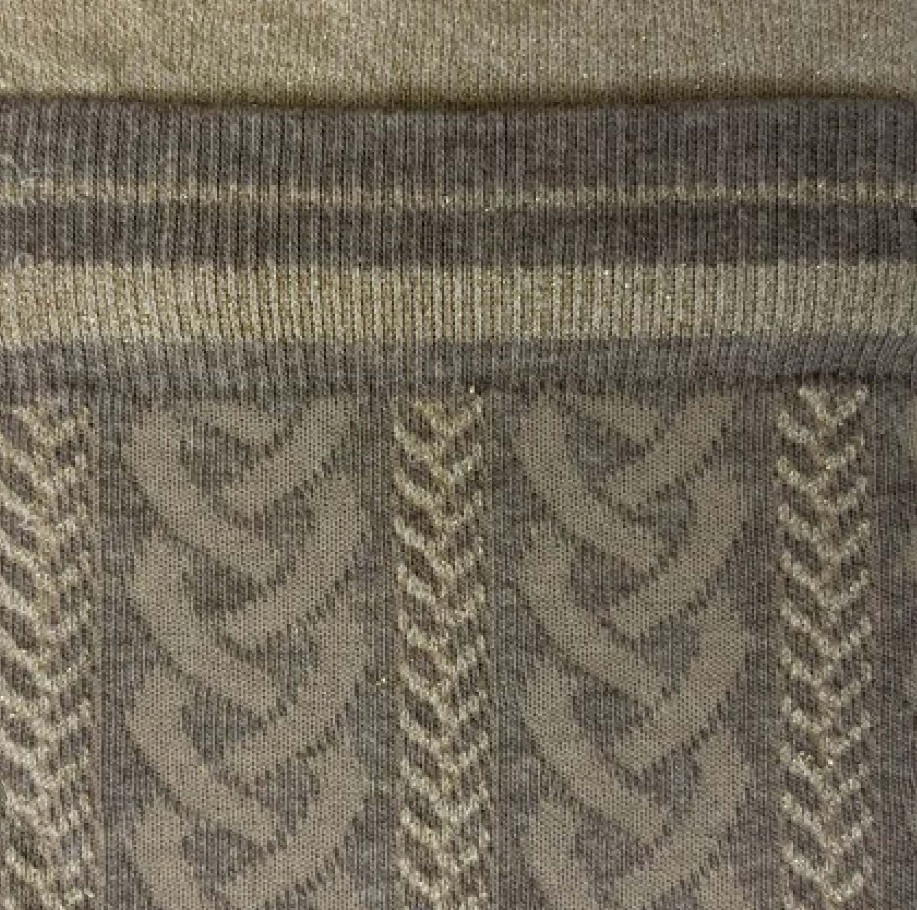 Cable knit style fashion ankle socks swatch in shades of beige with a sparkly gold lam̩ striped cuff with ruched edge.